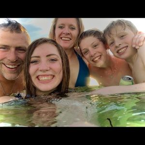 Meet your Posher, Charlee